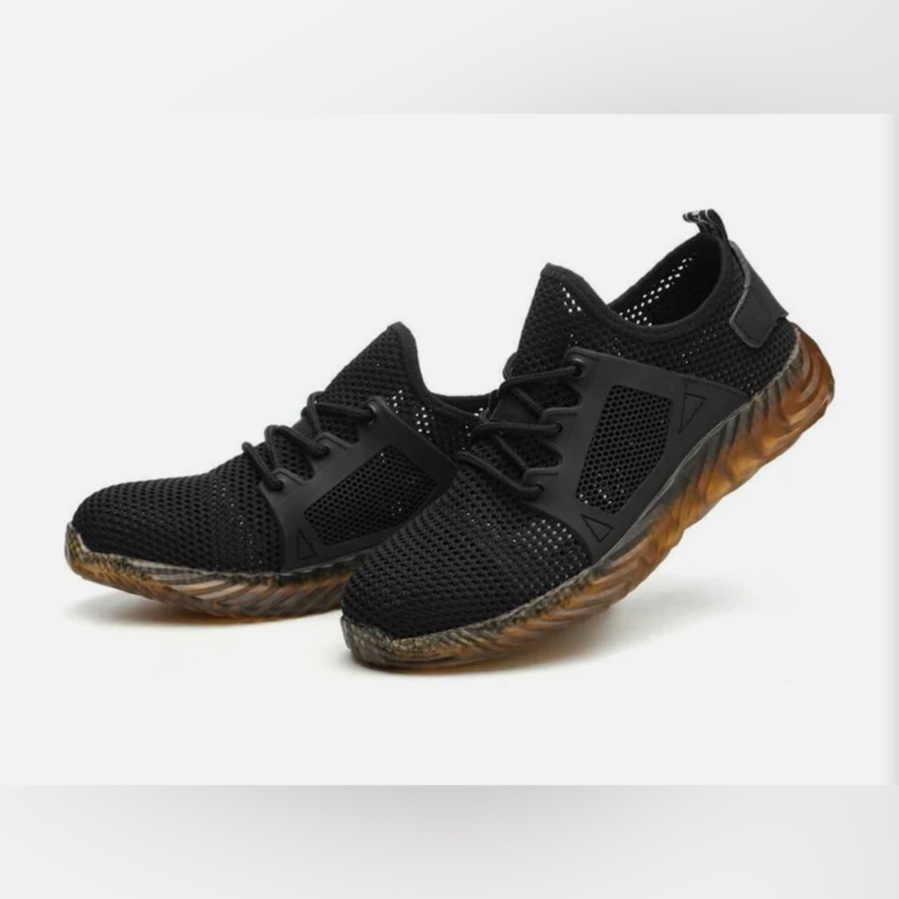 NEW- Indestructible Shoes Ryder Black. Size 12.5.  (Box dented)